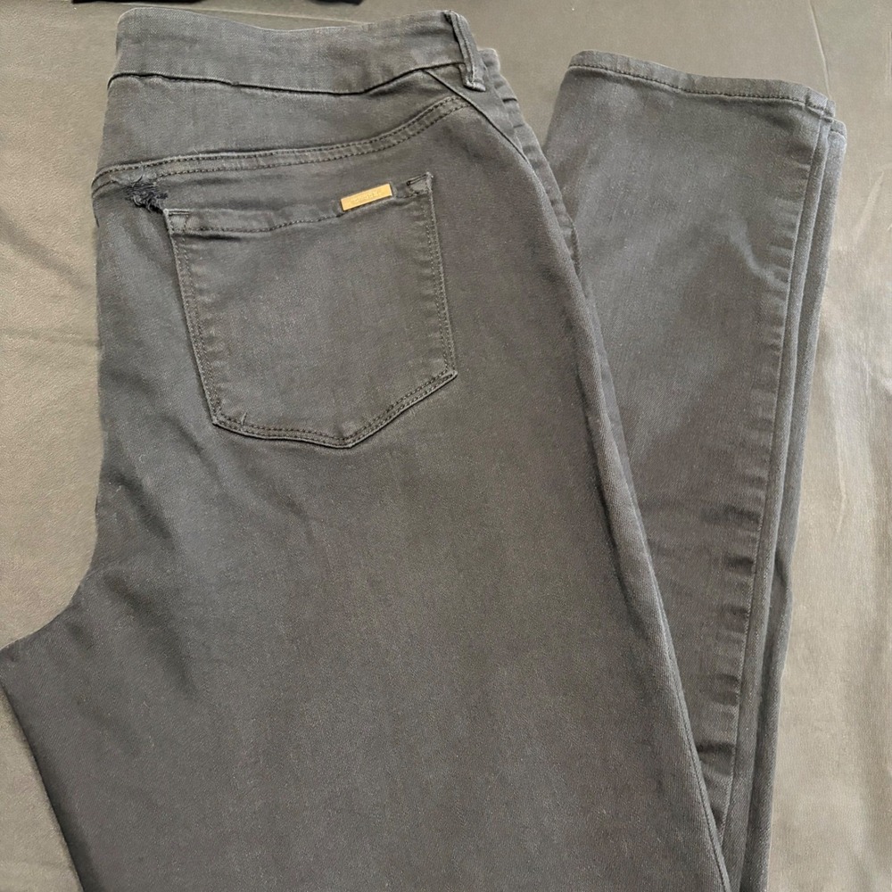 Chico's So Slimming Women's Size 12 Black Straight Leg Stretch Pants - Picture 2 of 11